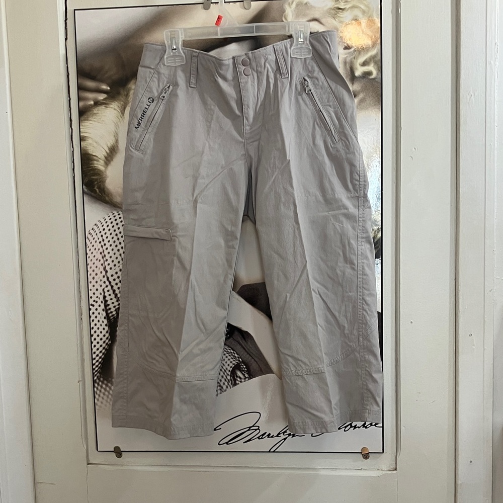 2/35$ Merrell Light Gray crop Pants size 2